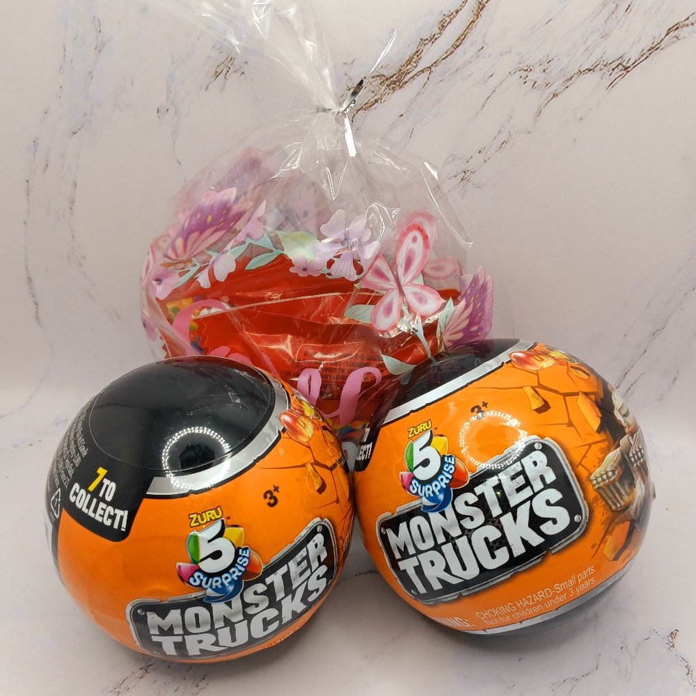 Monster Truck Surprise Ball Mini 2 Pack  NWT ( BIRTHDAY GIFT KIDS)